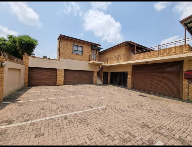 850M² BUILDING FOR SALE IN ALBERTON NORTH